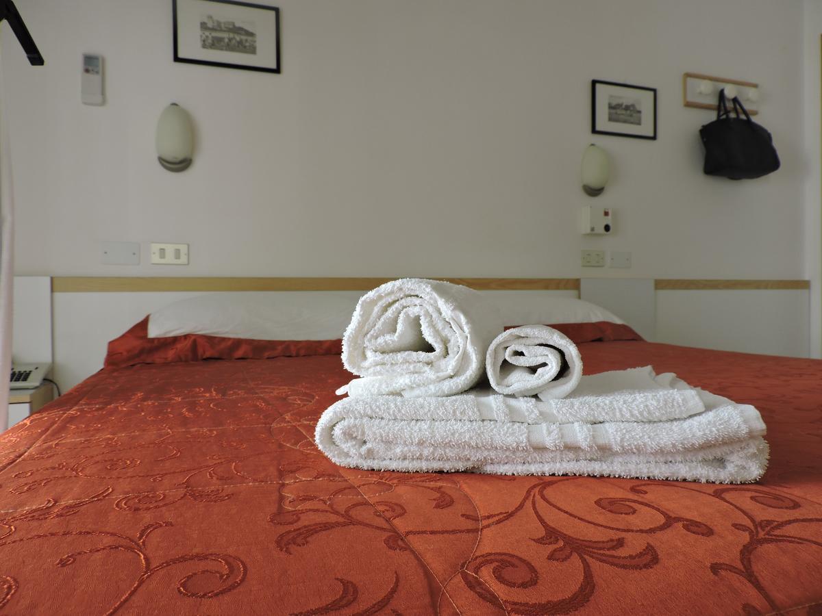 Albergo Sabrina Rimini Extérieur photo